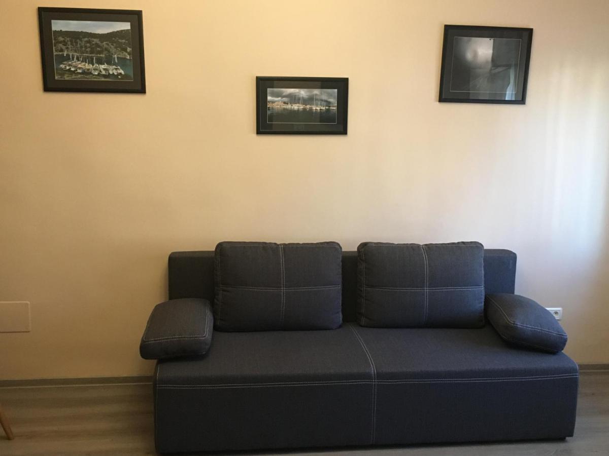 Milan house Appartement Arad Buitenkant foto