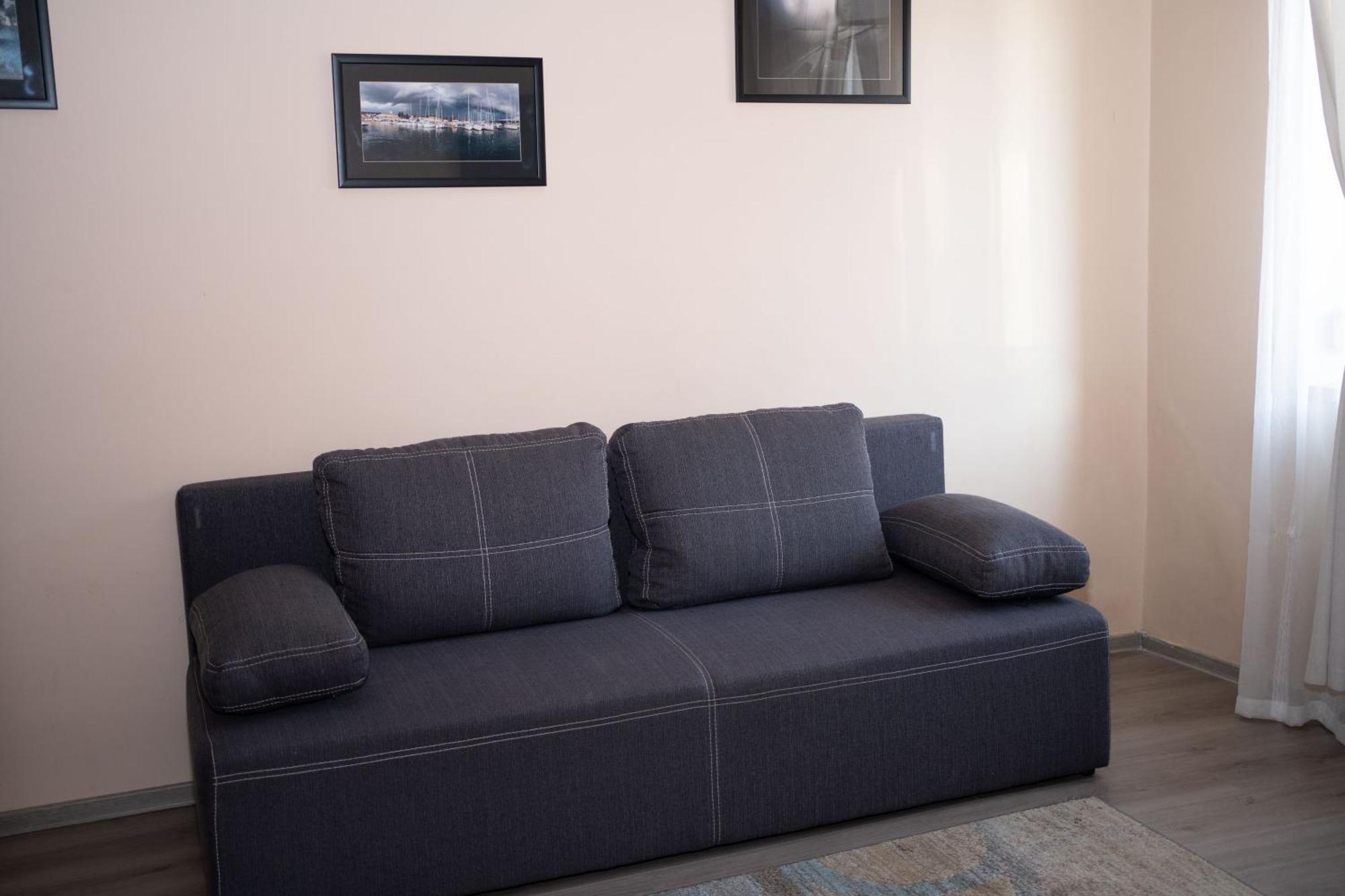Milan house Appartement Arad Buitenkant foto