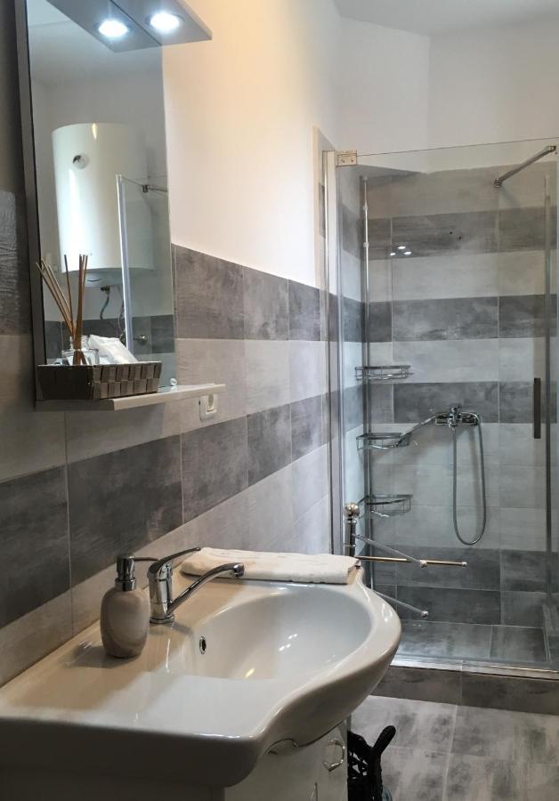 Milan house Appartement Arad Buitenkant foto